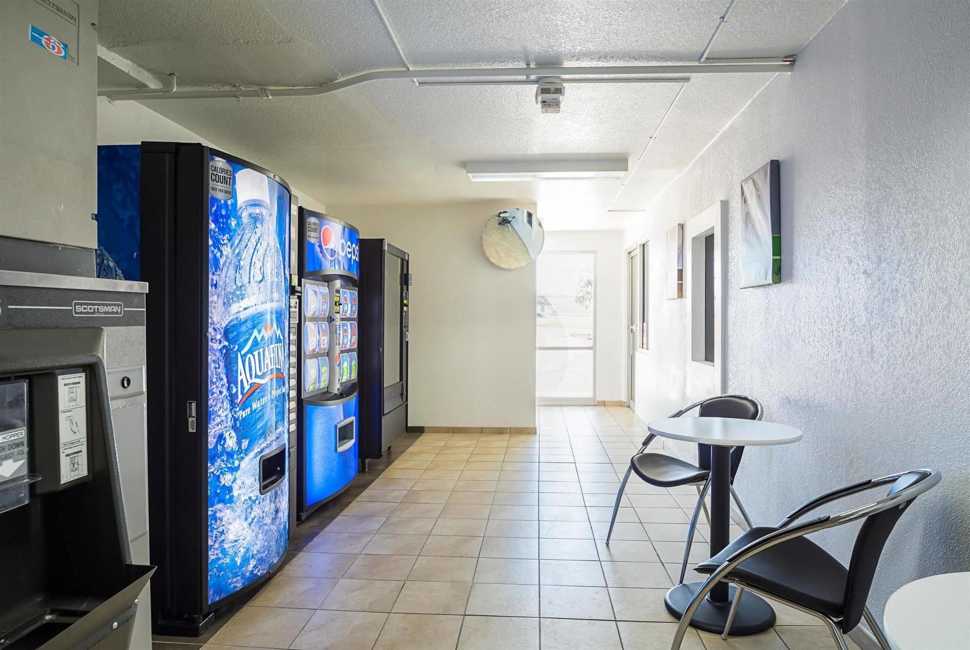 Motel 6-Pueblo, Co - I-25 Ngoại thất bức ảnh