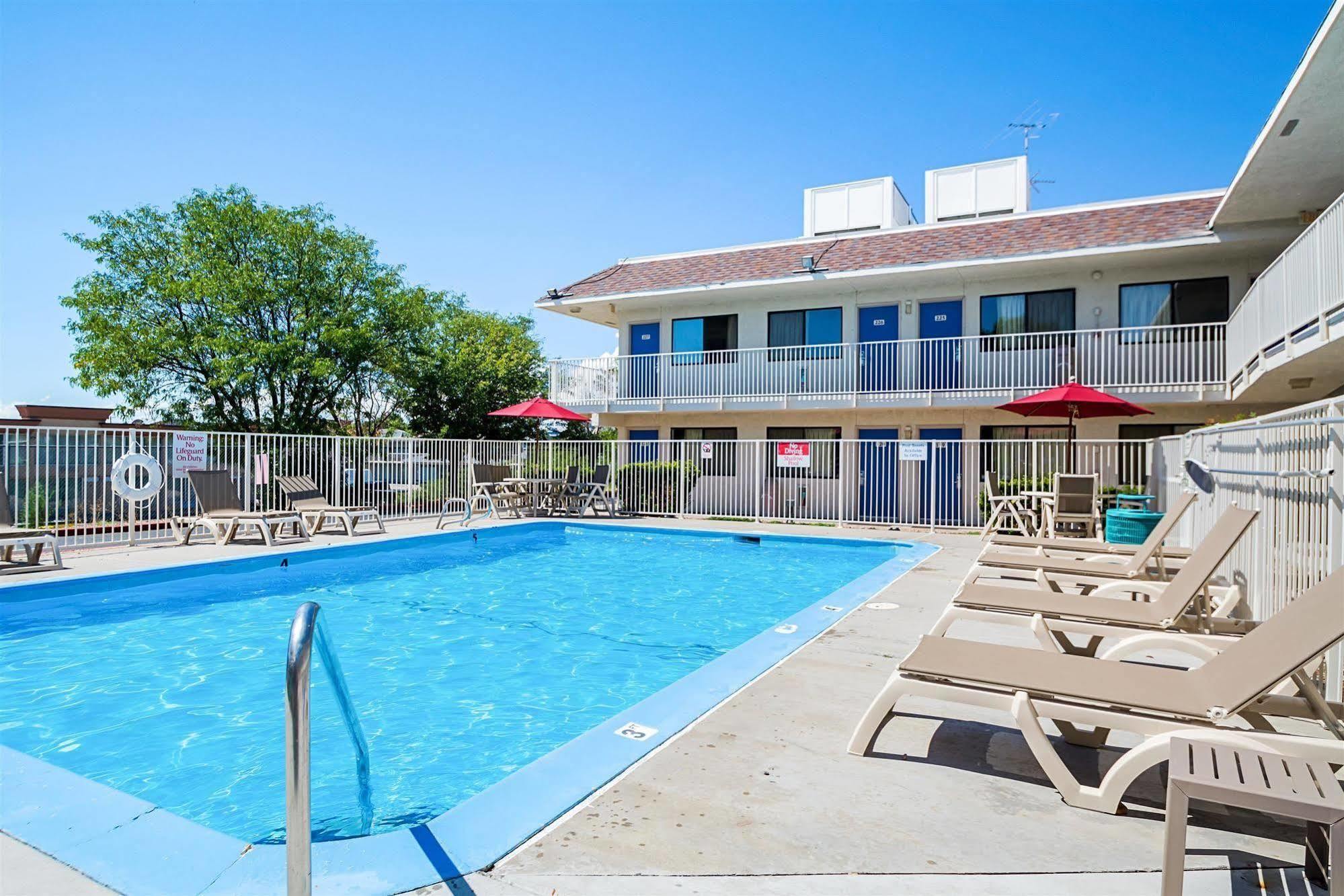 Motel 6-Pueblo, Co - I-25 Ngoại thất bức ảnh