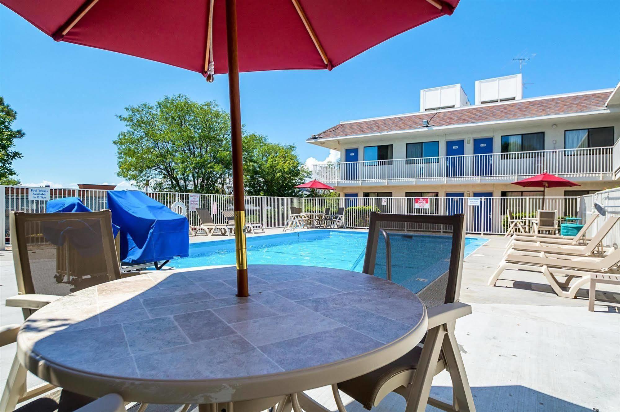 Motel 6-Pueblo, Co - I-25 Ngoại thất bức ảnh