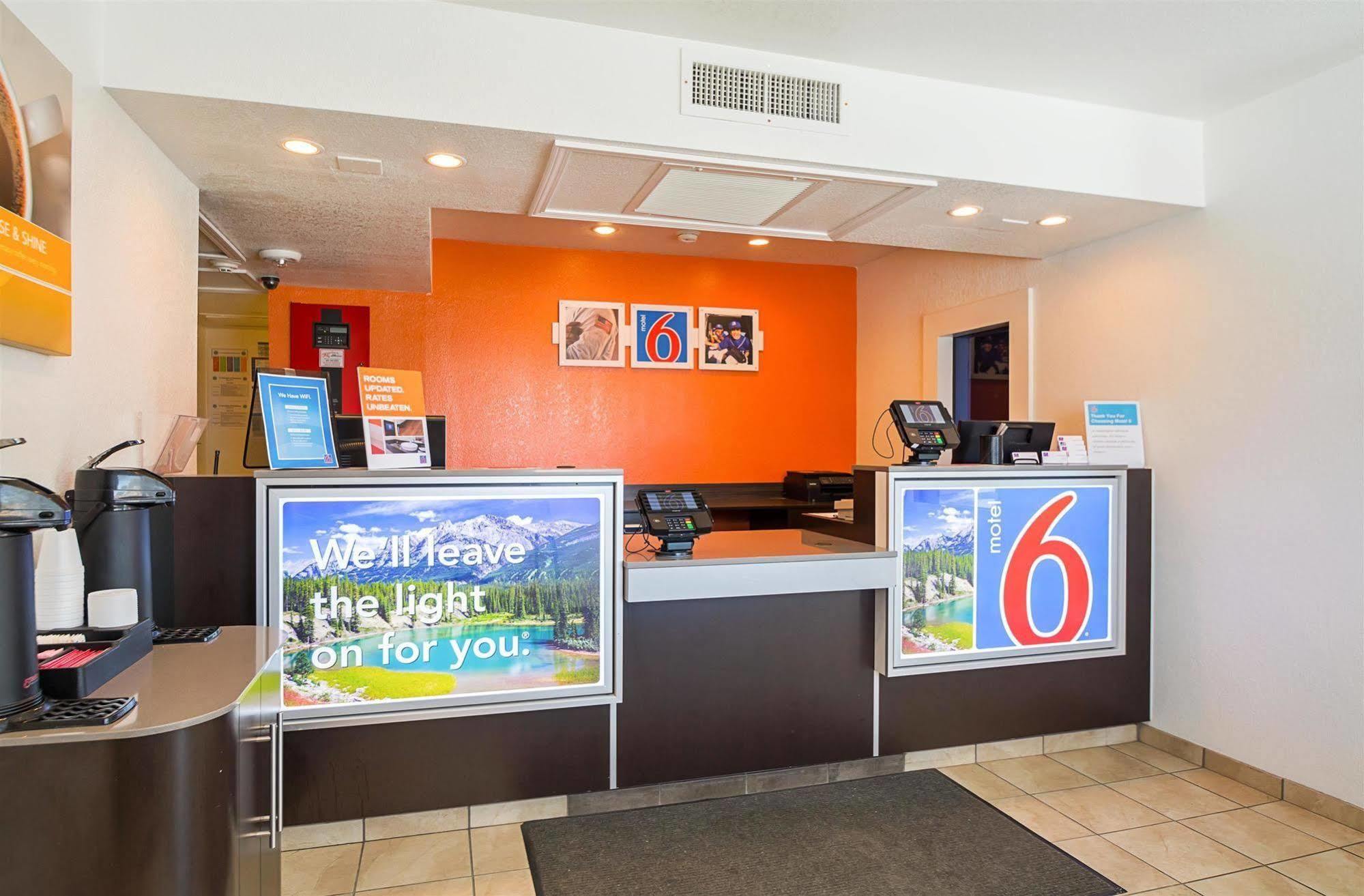 Motel 6-Pueblo, Co - I-25 Ngoại thất bức ảnh